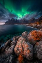 Polarlicht Dramatische Berge Northern Lights Stimmungsvolle Landschaft | Fjorde und Gletscher | Landschaften