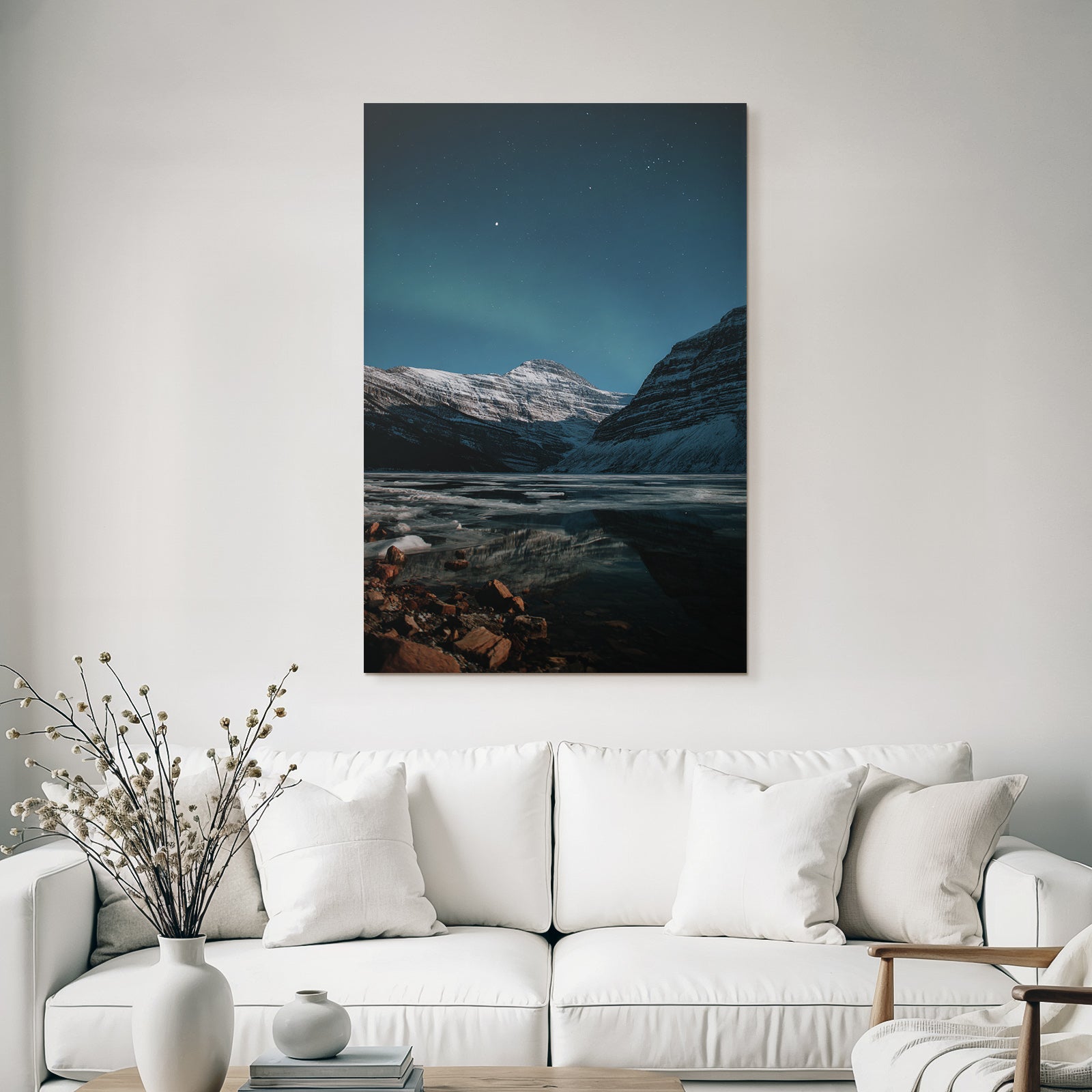 Polarlicht Ruhige Winterlandschaft Schneebedeckte Berge Reflektion Im Wasser Mit Sternen Und Auroren | Fjorde und Gletscher | Landschaften