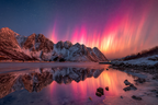 Polarlicht Schneebedeckte Berge Unter Nordlichter Und Reflektierendes Wasser | Fjorde und Gletscher | Landschaften